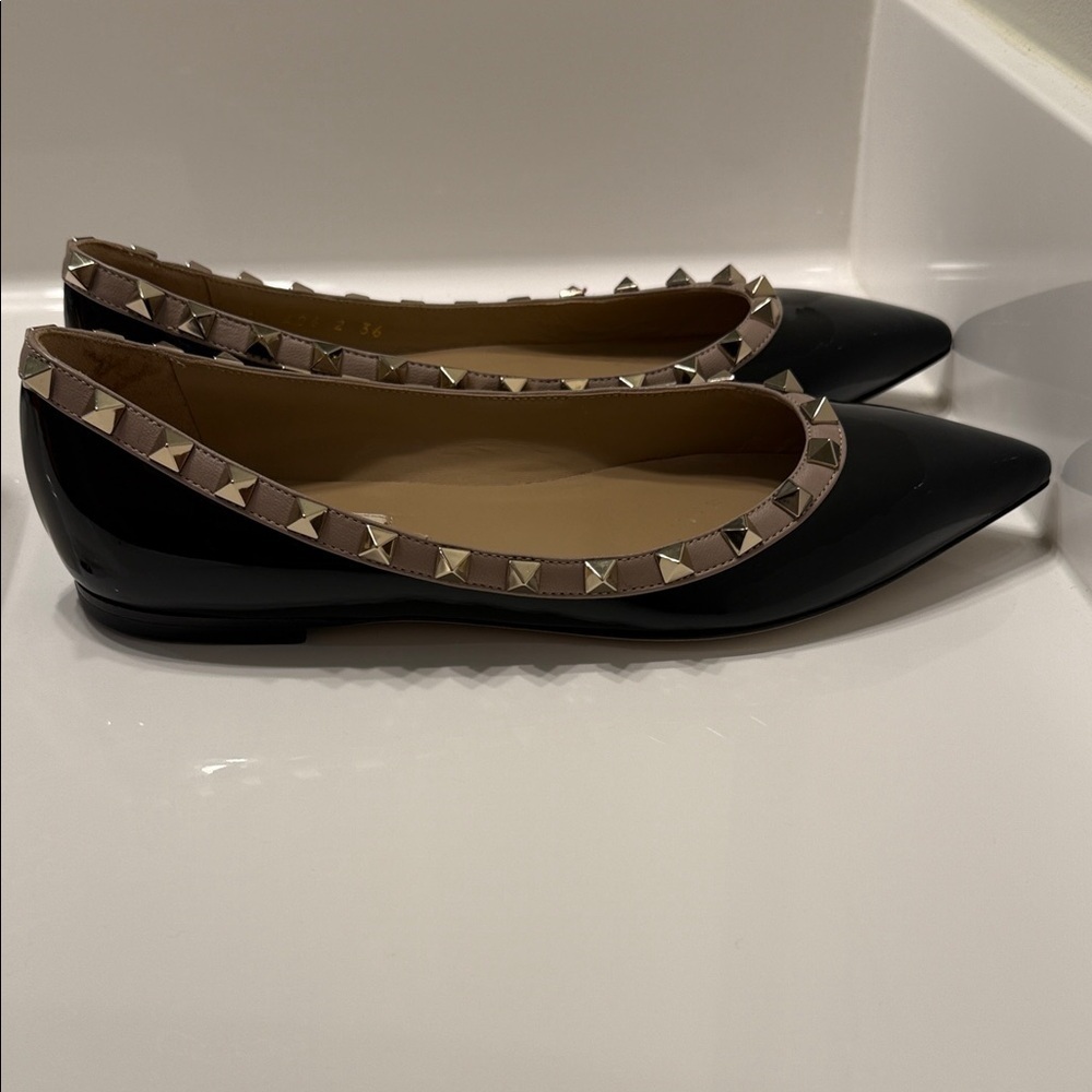 VALENTINO GARAVANI Rockstud leather point-toe flats - Picture 4 of 11